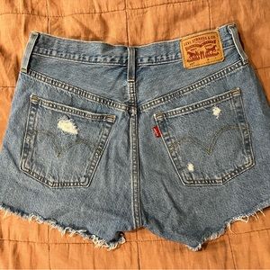 Levi’s Button Fly Denim Shorts Size 28